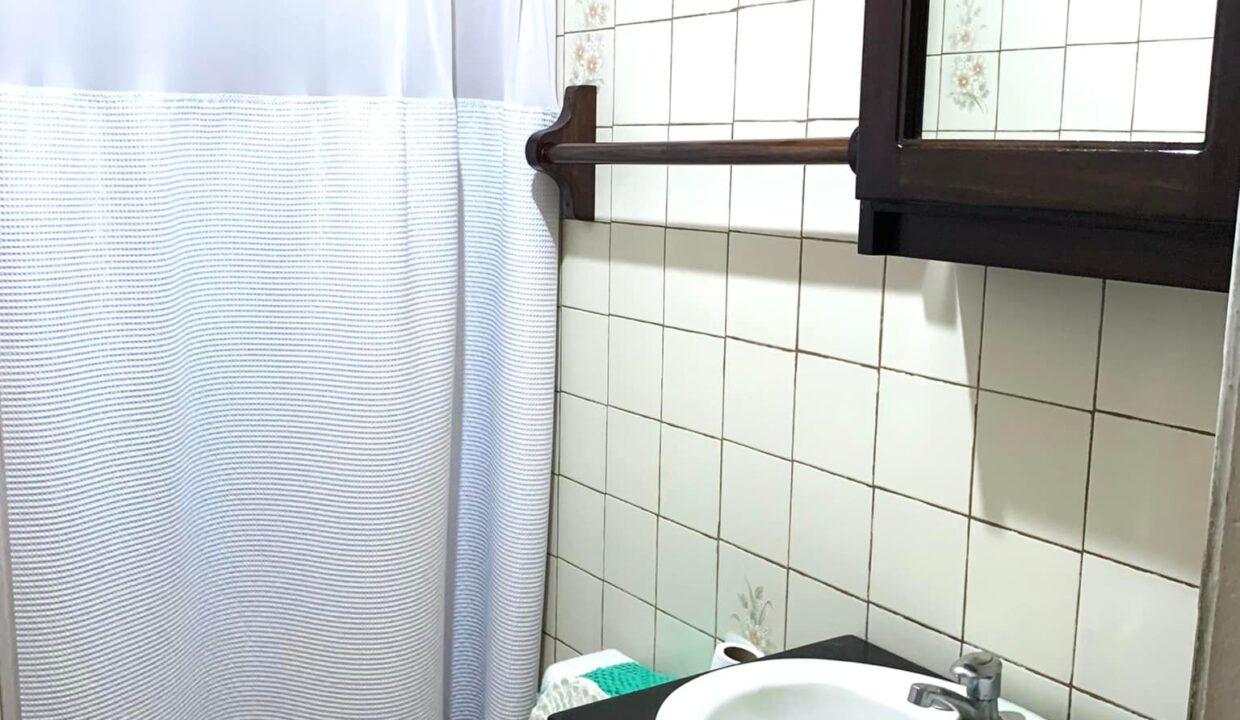 Sona Fluca House for sale home for sale la fortuna costa rica real estate arenal volcano hot springs