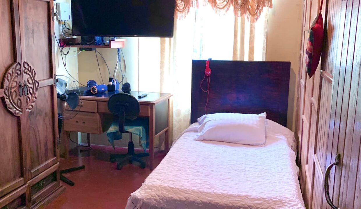 Sona Fluca House for sale home for sale la fortuna costa rica real estate arenal volcano hot springs