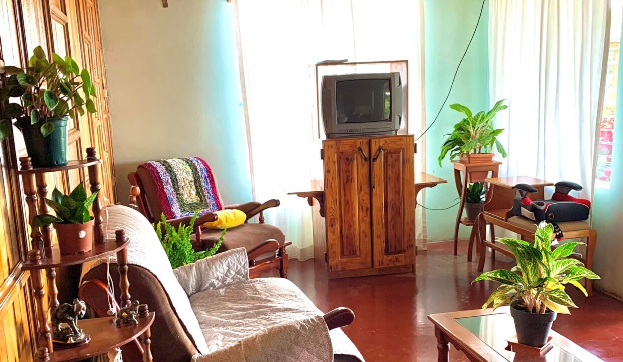 Sona Fluca House for sale home for sale la fortuna costa rica real estate arenal volcano hot springs