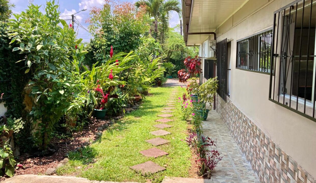 Sona Fluca La Fortuna