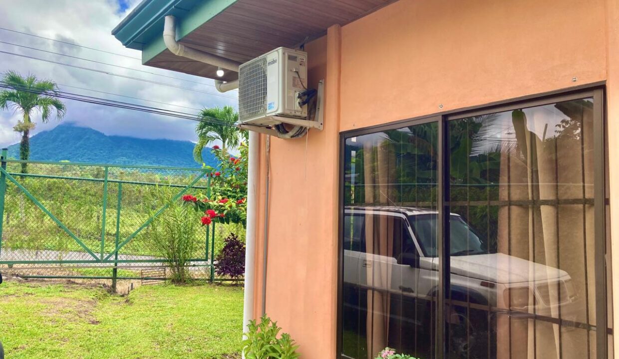 income property airbnb for sale la fortuna costa rica real estate arenal volcano hot springs mountain