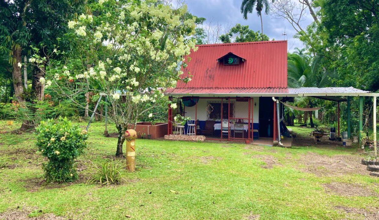 penas blancas house for sale la fortuna costa rica real estate arenal volcano hot springs canal chachagua