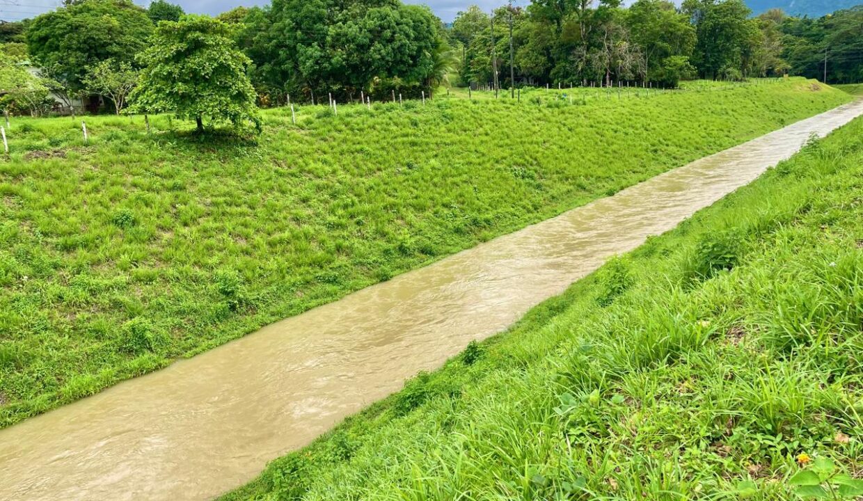 penas blancas house for sale la fortuna costa rica real estate arenal volcano hot springs canal chachagua