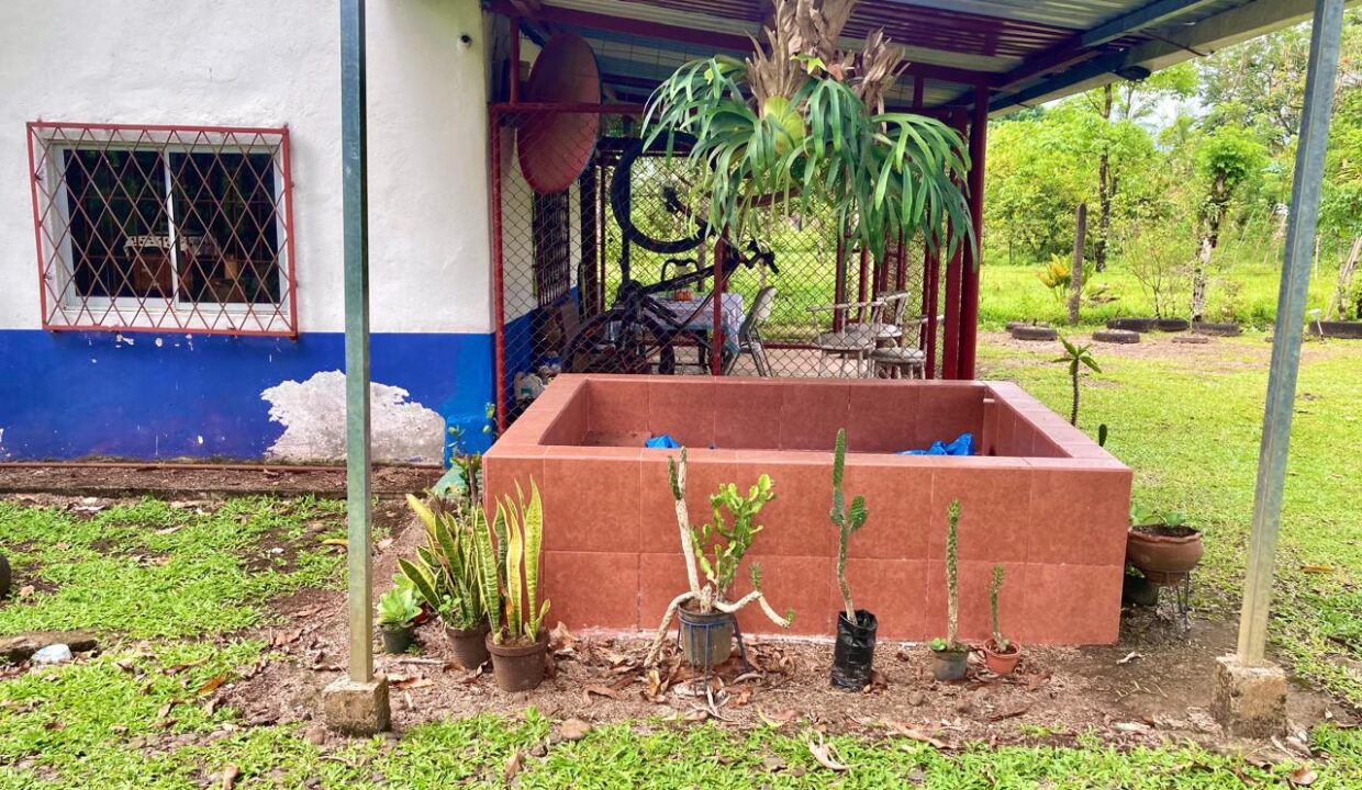 house for sale la fortuna costa rica real estate arenal volcano hot springs canal chachagua