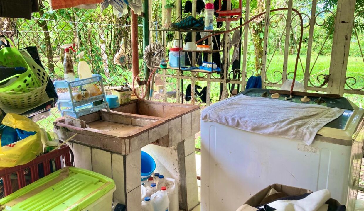 house for sale la fortuna costa rica real estate arenal volcano hot springs canal chachagua