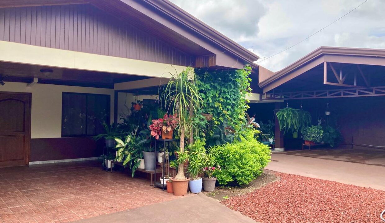 La Fortuna Income Property