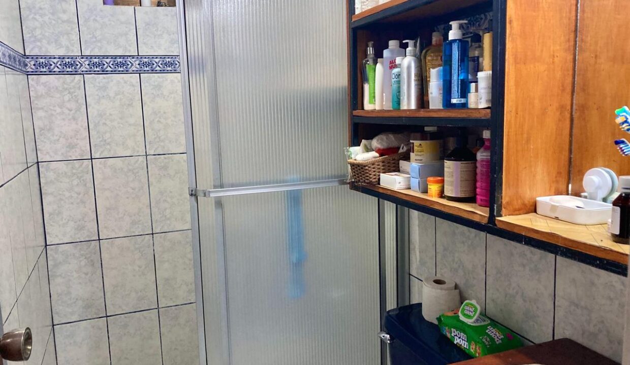 la fortuna costa rica real estate arenal volcano hot springs income property airbnb