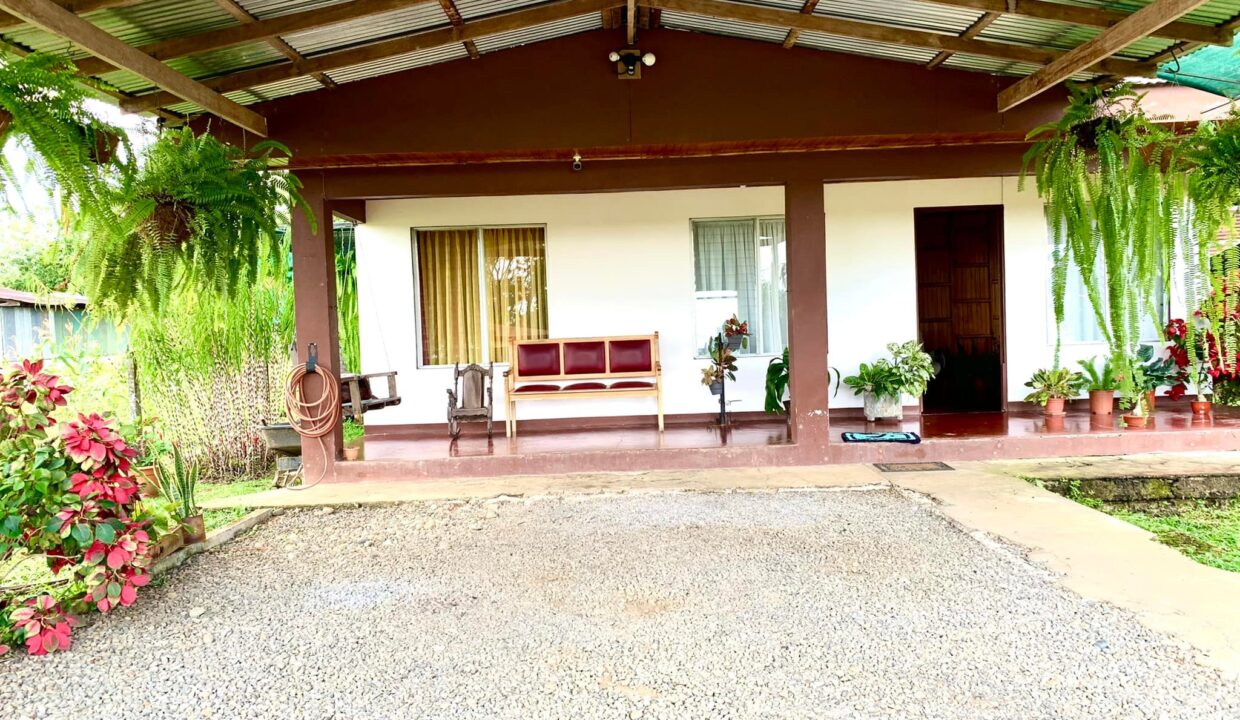 Sona Fluca House for sale home for sale la fortuna costa rica real estate arenal volcano hot springs