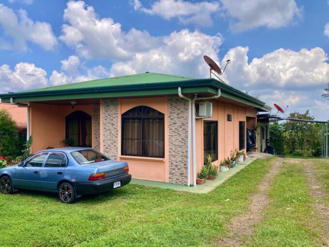 income property airbnb for sale la fortuna costa rica real estate arenal volcano hot springs mountain