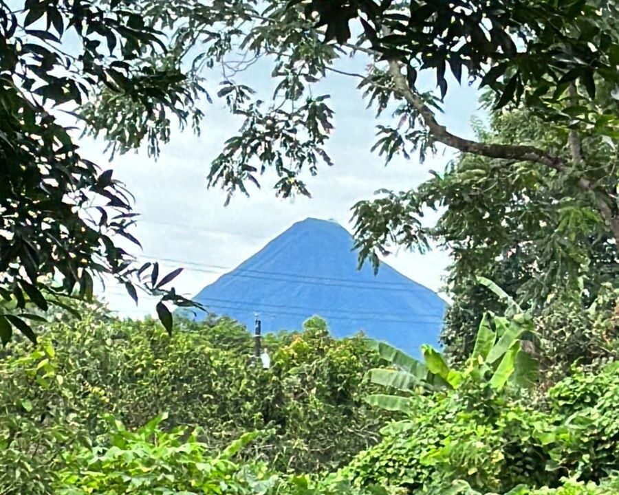 Stunning Arenal Volcano View from Chachagua Property