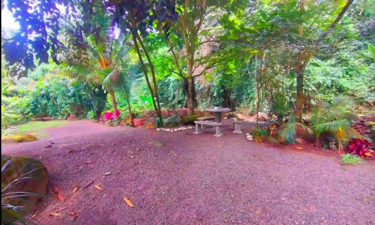 La Fortuna Costa Rica real Estate Property with River hot spring