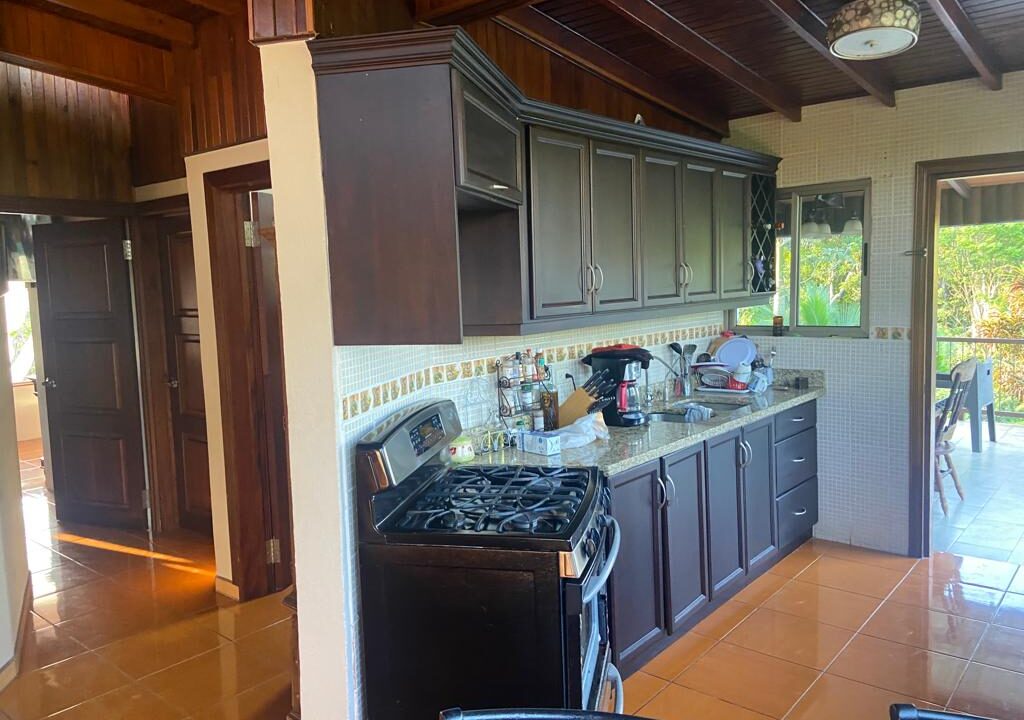 La fortuna real estate costa rica income property arenal volcano airbnb hot springs