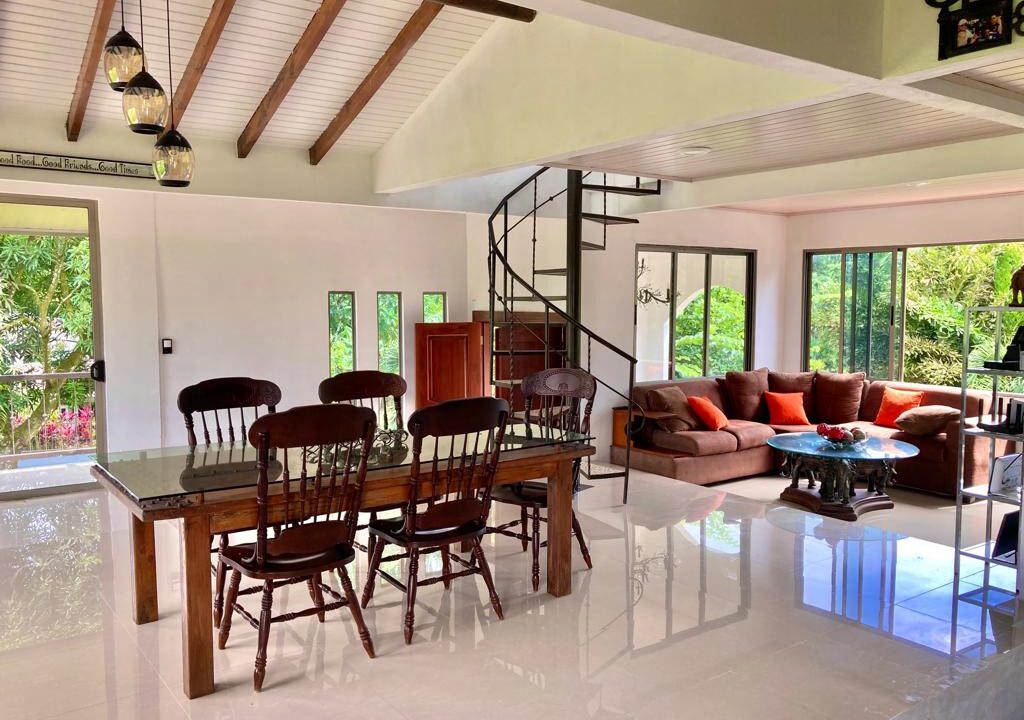 La fortuna real estate costa rica income property arenal volcano airbnb hot springs