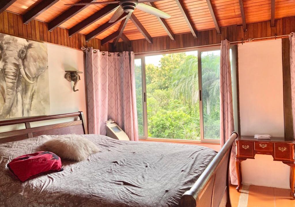 La fortuna real estate costa rica income property arenal volcano airbnb hot springs