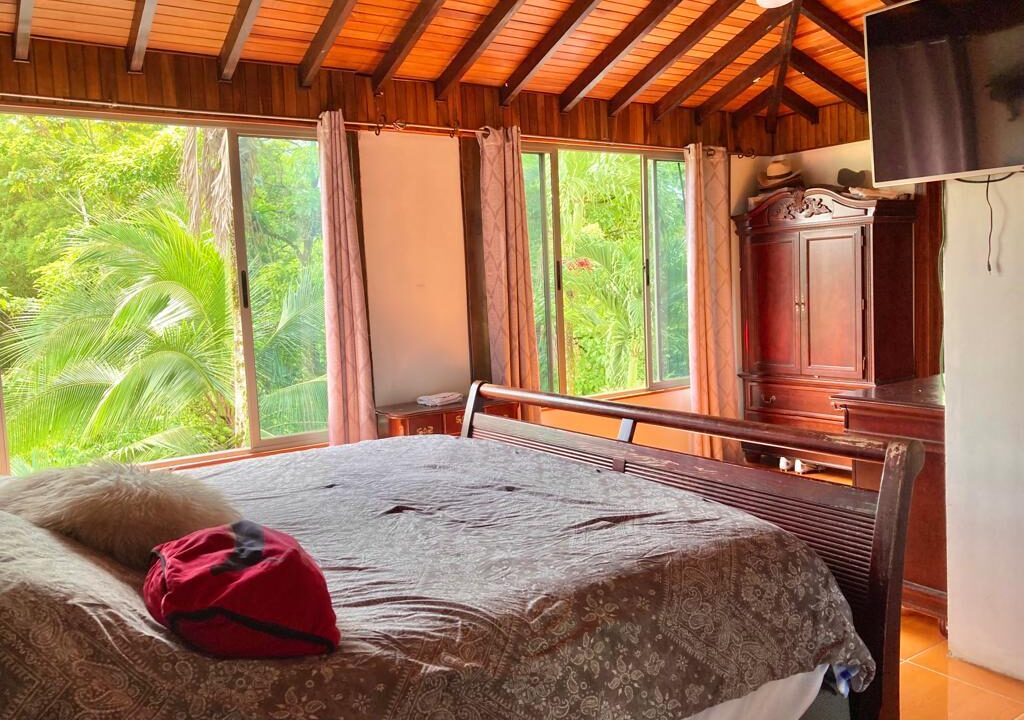 La fortuna real estate costa rica income property arenal volcano airbnb hot springs