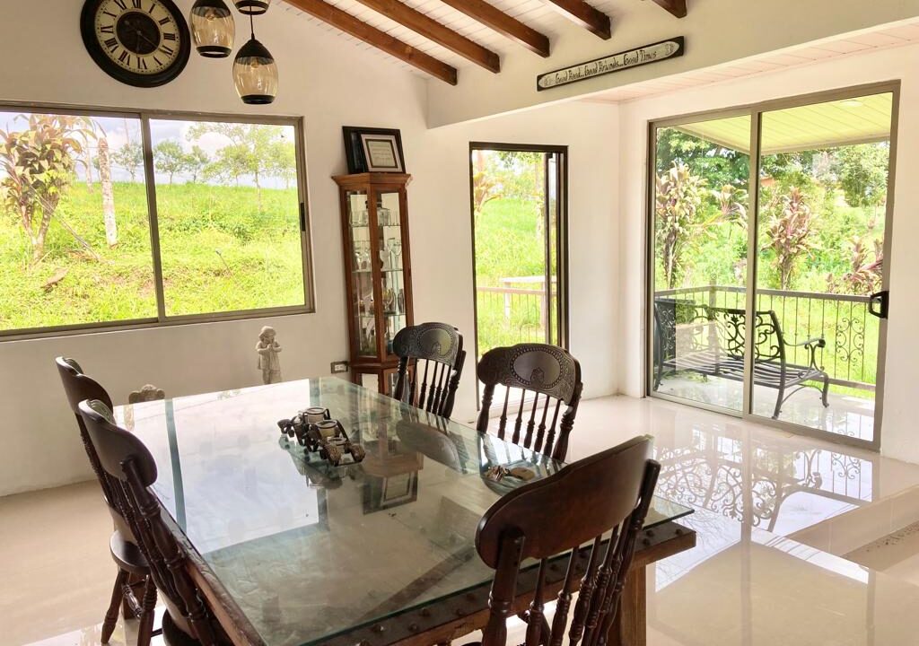 La fortuna real estate costa rica income property arenal volcano airbnb hot springs