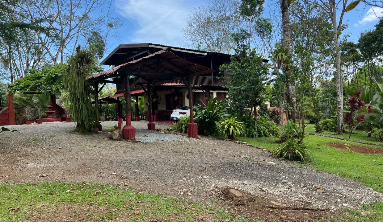 La Fortuna property for sale land real estate costa rica hot spring retreat