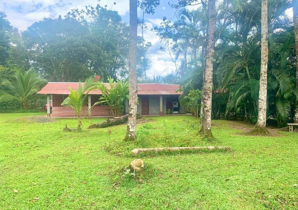 San Isidro La Fortuna hot spring Real Estate For Sale Costa Rican
