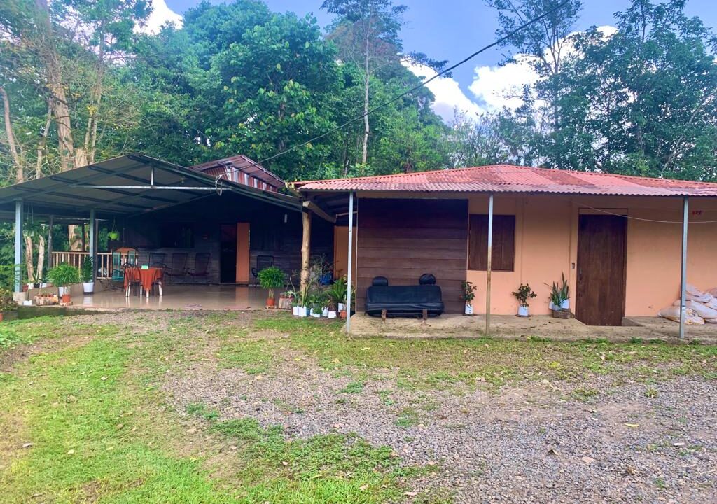 La Fortuna income property real estate arenal volcano hot spring costa rica airbnb