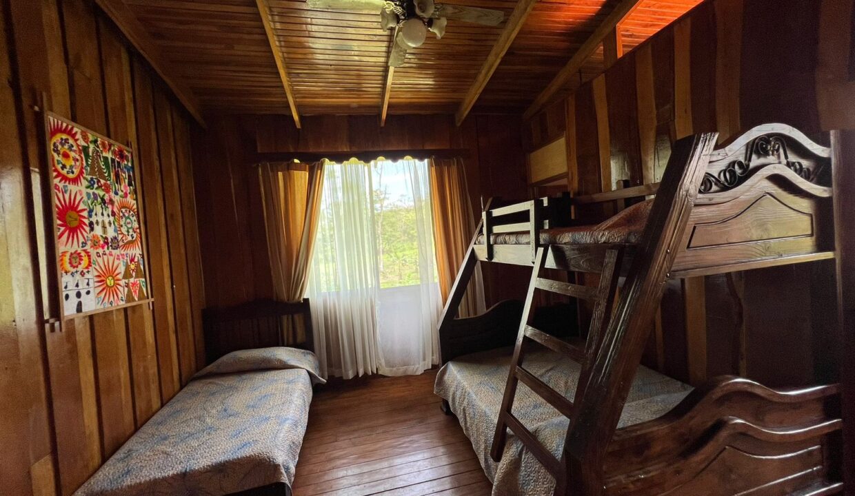 La Fortuna property for sale land real estate costa rica hot spring retreat