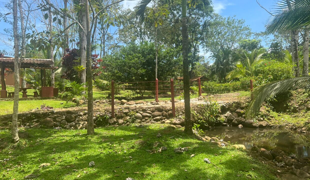 La FOrtuna property for sale land real estate costa rica hot spring retreat
