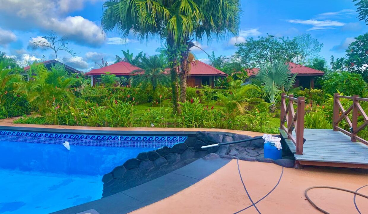 La Fortuna Retreat Income Property mini hotel restaurant real estate arenal Costa Rica