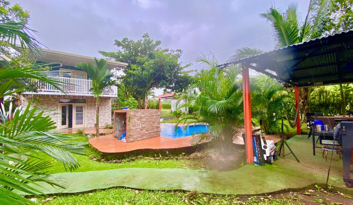 La Fortuna Costa Rica real estate with pool, two-story duplex and covered rancho for outdoor living