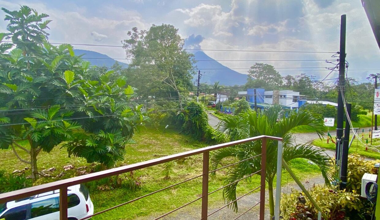Penthouse suite with direct balcony access and Arenal Volcano views in La Fortuna
