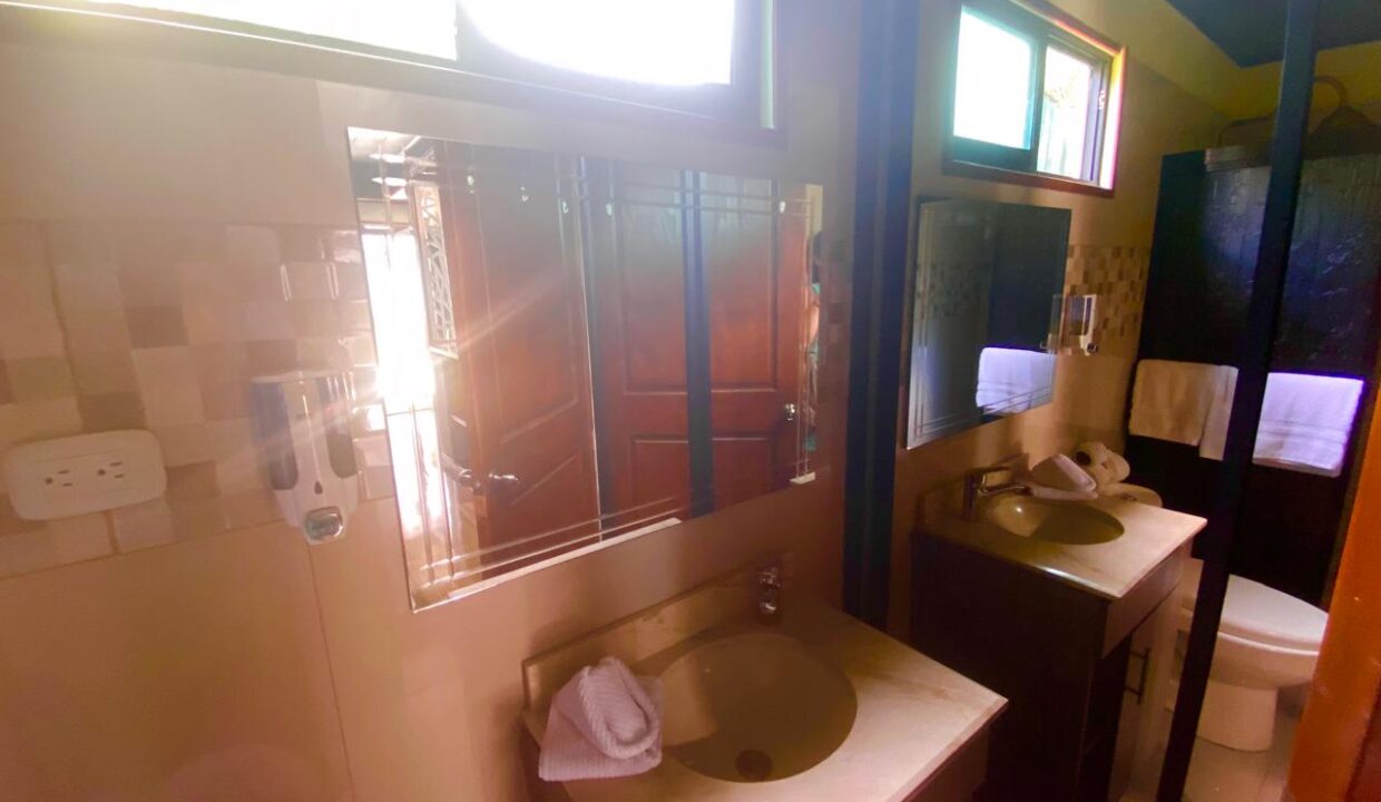 Spacious en-suite bathroom in La Fortuna Costa Rica real estate near Arenal Volcano