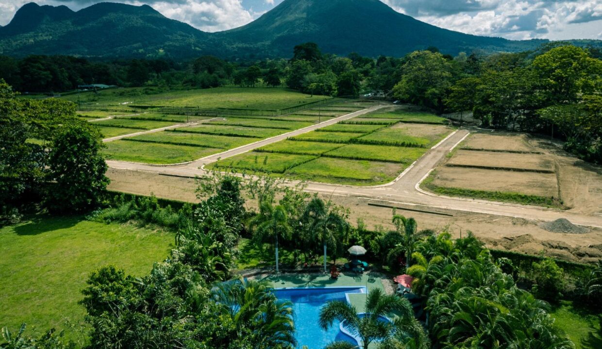 Hotel with jungle view and pool in La Fortuna Costa Rica